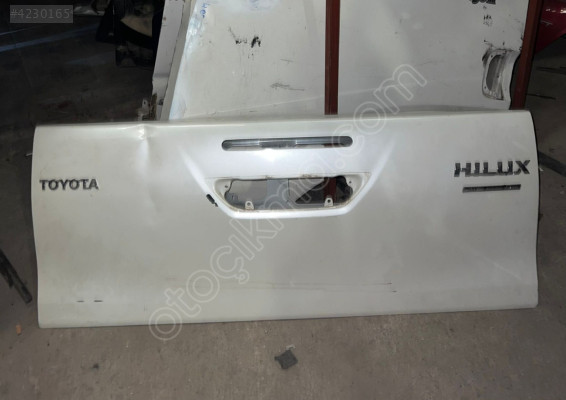 TOYOTA HİLUX BAGAJ KAPAĞI