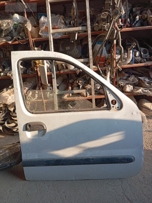 Renault kango 2 Sağ ön kapı