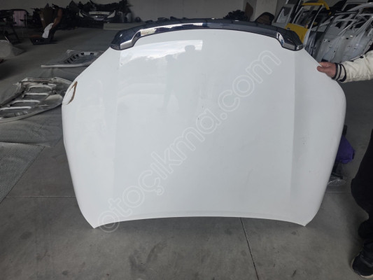 TOYOTA HILUX BEYAZ MOTOR KAPUTU ORJINAL LOKALLİK