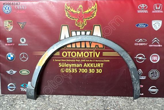 Audi Q3 2011 Model Sağ Ön Çamurluk Ağız Braketi - 8U0853718A