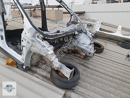 Ford Courier Çıkma Podya