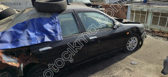 Nissan primera p11 sag ön kapı
