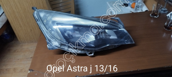 Opel Astra j çıkma sağ ön far