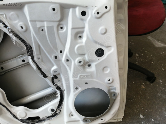 Çıkma 2019-2022 Toyota Corolla sol arka kapı