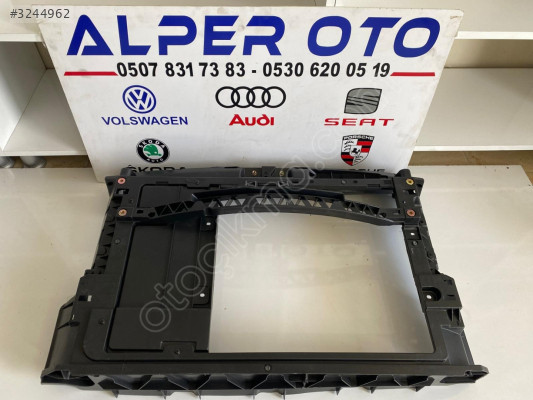 6R0805588AA  POLO HATCHBACK ÖN PANEL
