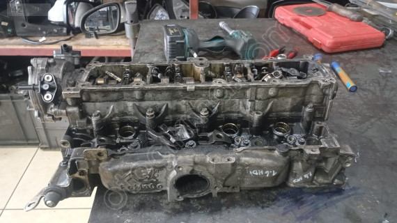 PEUGEOT 301 SİLİNDİR KAPAĞI