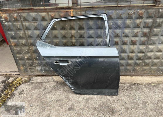 SKODA FABİA SAĞ ARKA KAPI ORJİNAL ÇIKMA