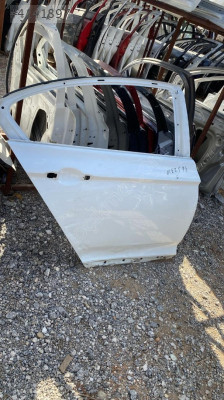 Wolksvagen passat 2017 model sag arka kapı
