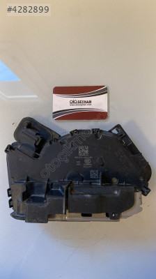 5TA839016Q volkswagen golf 8 sağ arka kapı kilidi