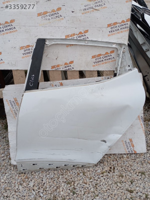 Renault clio 4 çıkma sol arka kapı