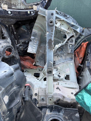 BMW G20 ÖN PODYA ÇIKMA ORJİNAL
