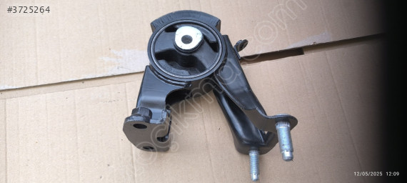TOYOTA COROLLA AURİS 2007 2018 ARKA MOTOR KULAĞI 12371-22220