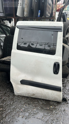 FİAT DOBLO SAĞ SÜRGÜ KAPI KONUK OTO