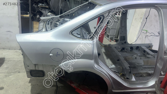 2006-2011 FORD FOCUS SEDAN SAĞ ARKA KESME ÇAMURLUK