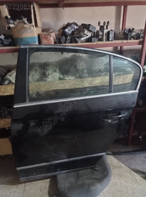 2006-10 PASSAT B6 2.0 FSI ORJ ÇIKMA SOL ARKA DOLU KAPI SİYAH