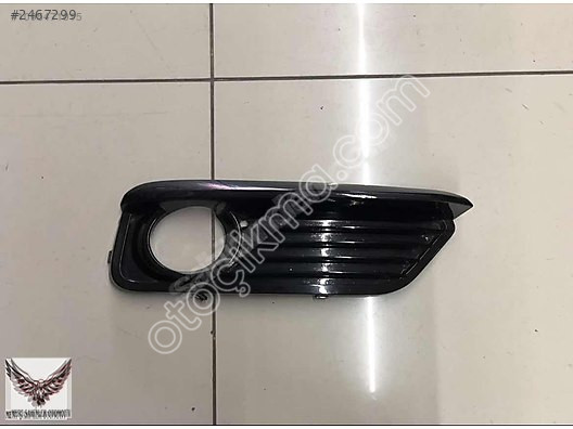 F20 BMW 1 Serisi Sağ Sis Farı Kapağı - Oto Çıkma Parç