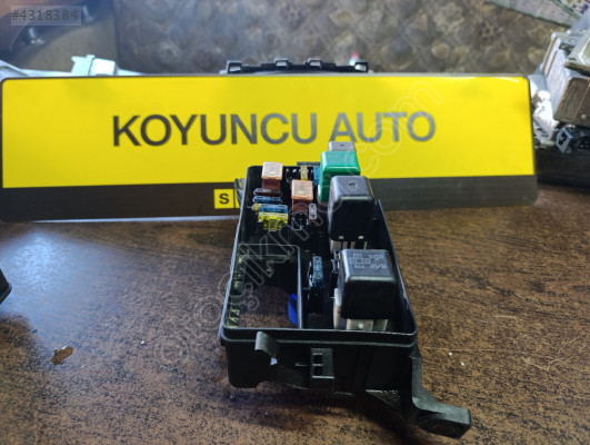 Toyota Corolla 101 sigorta kutusu