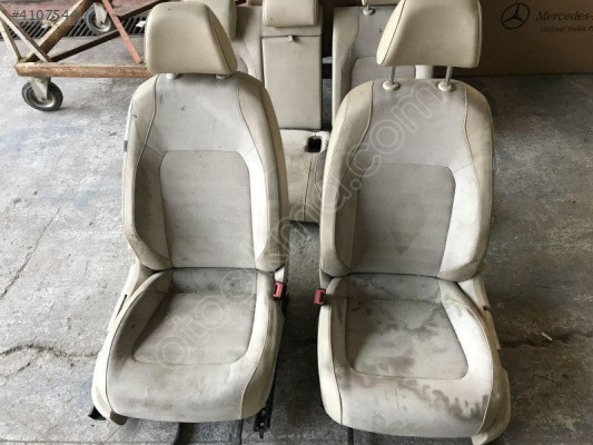 VOLKSWAGEN JETTA 2011 2015 SAĞ ÖN VE ARKA KOLTUKLAR 5C6881105