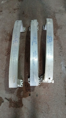 2012-2018 AUDİ Q3 ÖN TAMPON DEMİRİ