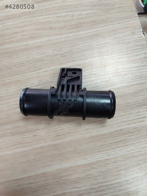 BORU RADYATÖR TUCSON 16-18/SPORTAGE 17-22 ÜST