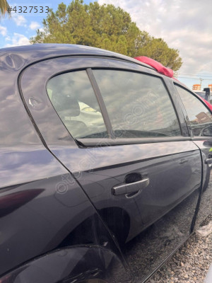 OPEL ASTRA H SAĞ ARKA KAPI ORİJİNAL SÖKME