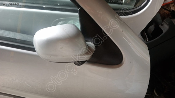 2001 polo elektirik li ayna sağ çıkma