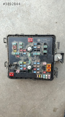 ford transit v363 çıkma motor içi sigorta tablası