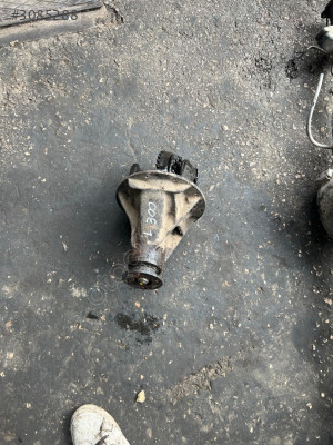 MITSUBISHI L300 ARKA DIFRANSIYEL MERT OTO