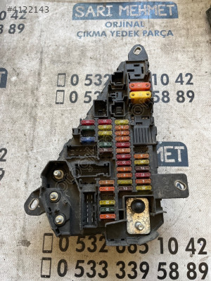 ÇIKMA BMW E60 E61 6 906 588-08 690658808 SİGORTA KUTUSU