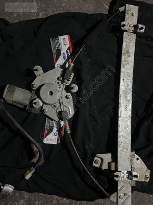 CHERY ALİA SOL ÖN CAM KRİKOSU