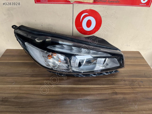 KİA SORENTO SAĞ FAR 2015-2019 ORİJİNAL ÇIKMA YEDEK PARÇA