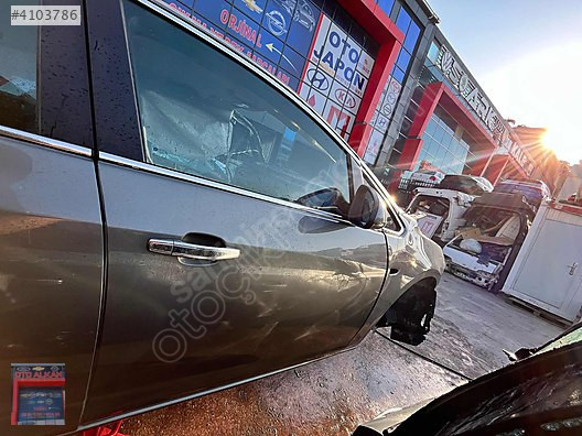 OPEL ASTRA J SAĞ ÖN KAPI HATASIZ ORİJİNAL