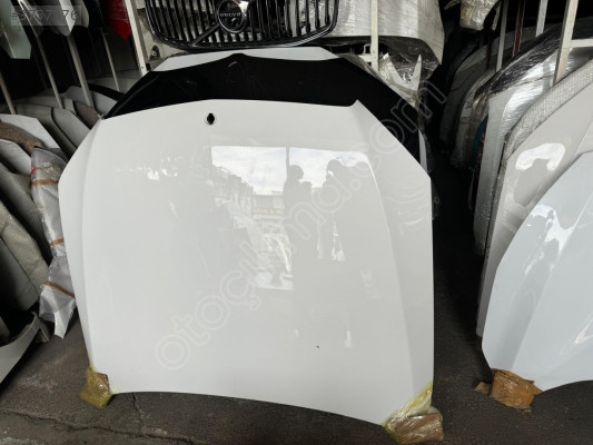 MERCEDES C200 MOTOR KAPUTU