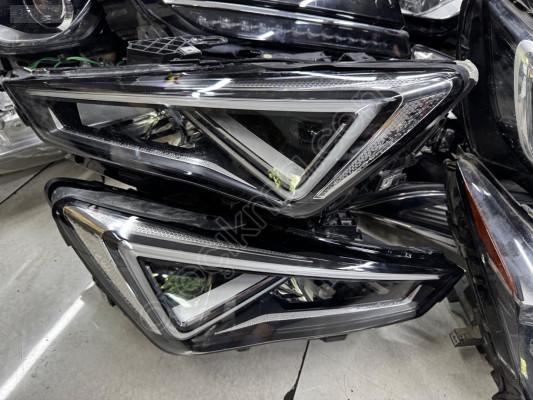 CUPRA SAĞ SOL ORJİNAL FAR TAKIMI