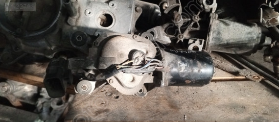 Nissan maxima ön cam silecek motoru