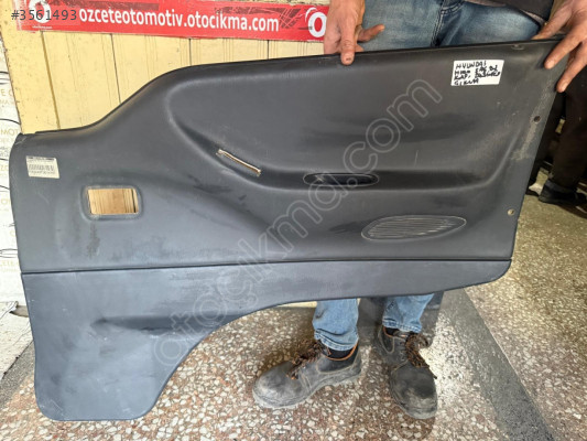 HYUNDAİ H100 SAĞ ÖN KAPI DÖŞEMESİ ORJİNAL ÇIKMA ELEKTRİKLİ MODEL
