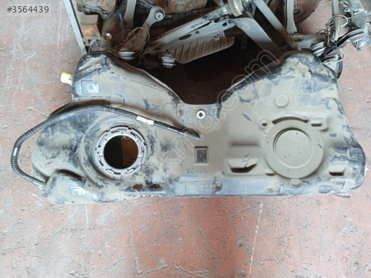 BMW G30 YAKIT DEPOSU BENZİNLİ