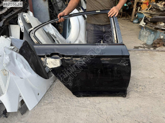 Passat b8 sağ arka kapı