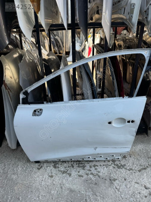 Clio 4 Sol Ön Kapı çıkma