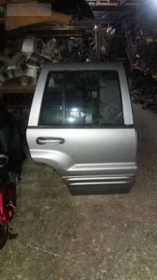 JEEP GRAND CHEROKEE SAĞ ARKA KAPI