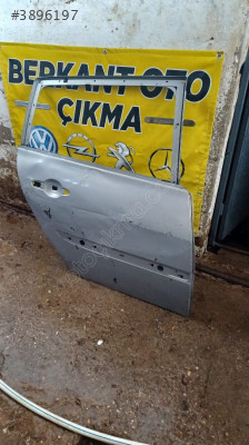 Renault Megane2 SW sağ arka kapı