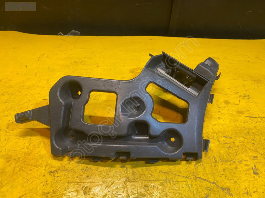 Captur Arka Tampon Sağ Braketı Ayağı Sıfır Orjinal 852220257R