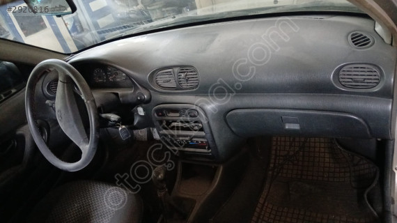 Hyundai Accent göğüs