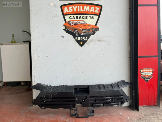 TOYOTA C-HR ÖN IZGARA ÜST PANEL ORJİNAL