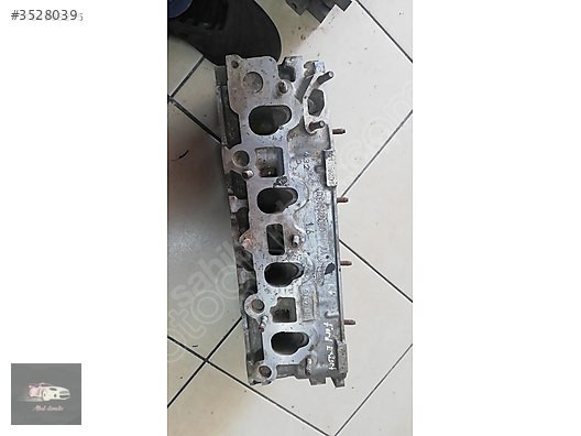 Ford Escort 99 model 1.6 silindir kapağı orjinal yeni
