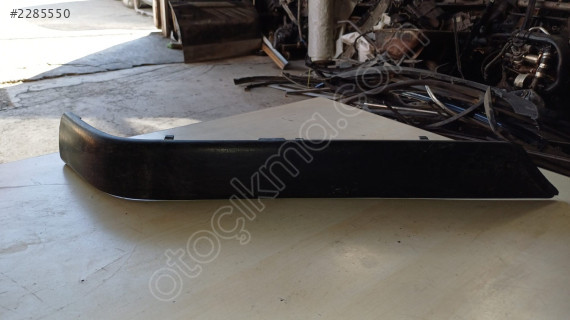 1995-2004 peugeot 406 sedan sol arka tampon köşe bandı