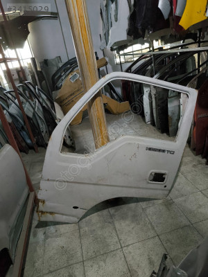 KİA BONGO K 2500 SOL ÖN KAPI ÇIKMA PARÇA ORJİNAL 2000-2004