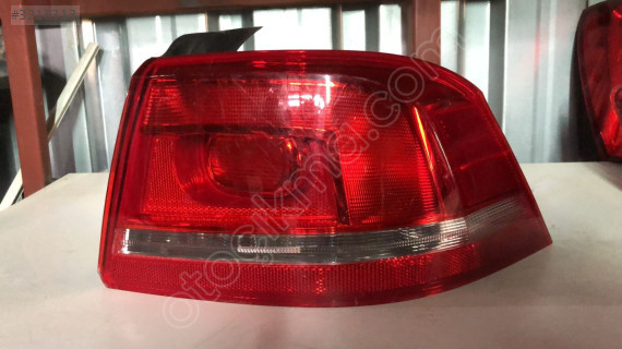 PASSAT B7 ORJİNAL ÇIKMA SAĞ DIŞ STOP