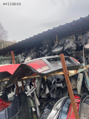 Mazdam626bagaj kapağı