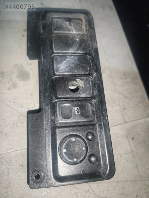 Polo hb, Clasik cam düğmesi çerçevesi